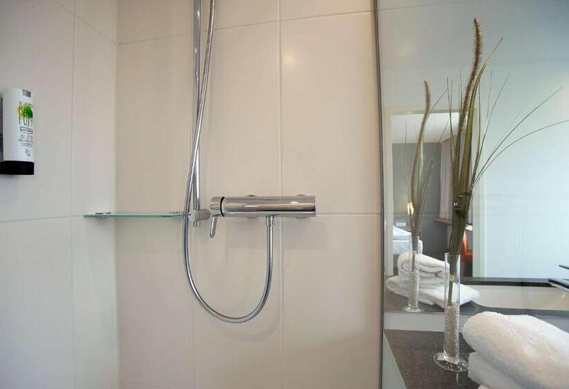 חדר משפחתי, Nordsee Hotel City