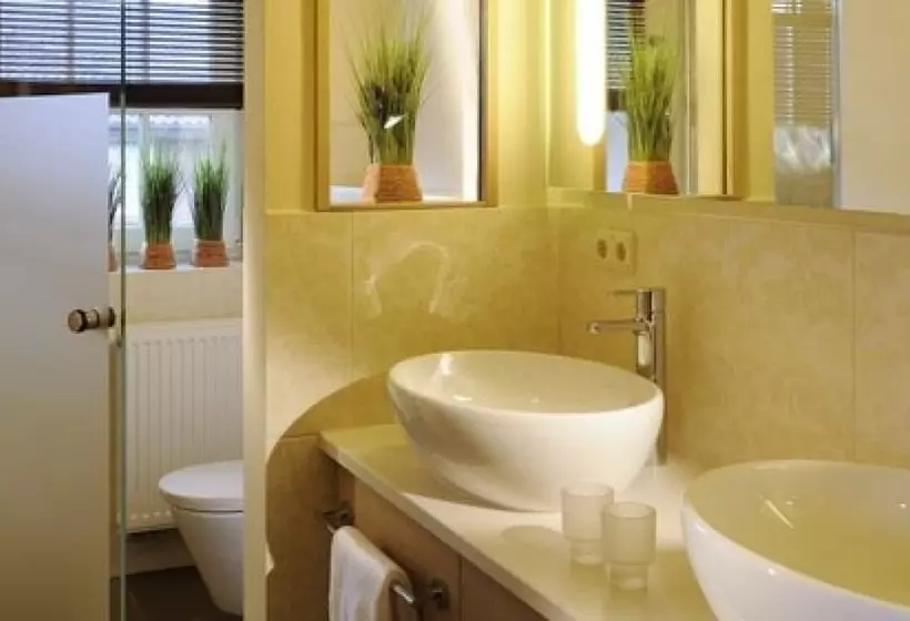 Comfort Junior Suite, Romantik Hotel Jagdhaus Eiden Am See