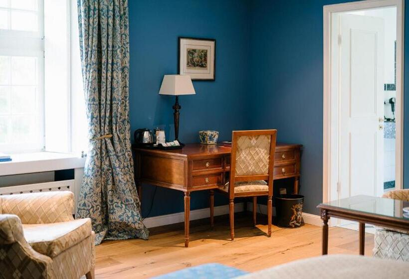 スーペリアールーム, Schlosshotel Hugenpoet