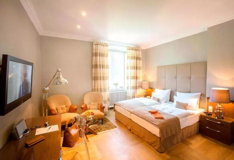 Superior-huone, Schlosshotel Hugenpoet