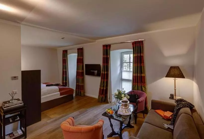 Juniorsviitti, Schlosshotel Hugenpoet