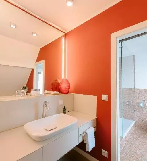 Classic-huone, Schlosshotel Hugenpoet