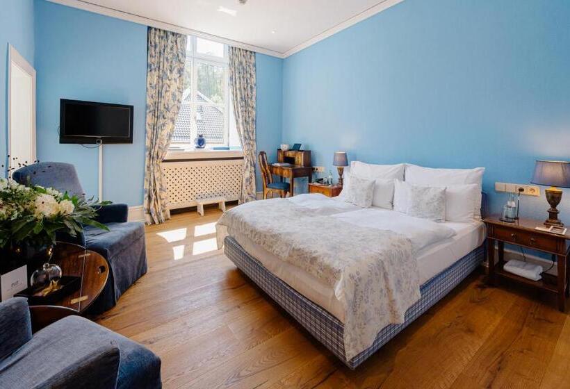 クラシックルーム, Schlosshotel Hugenpoet