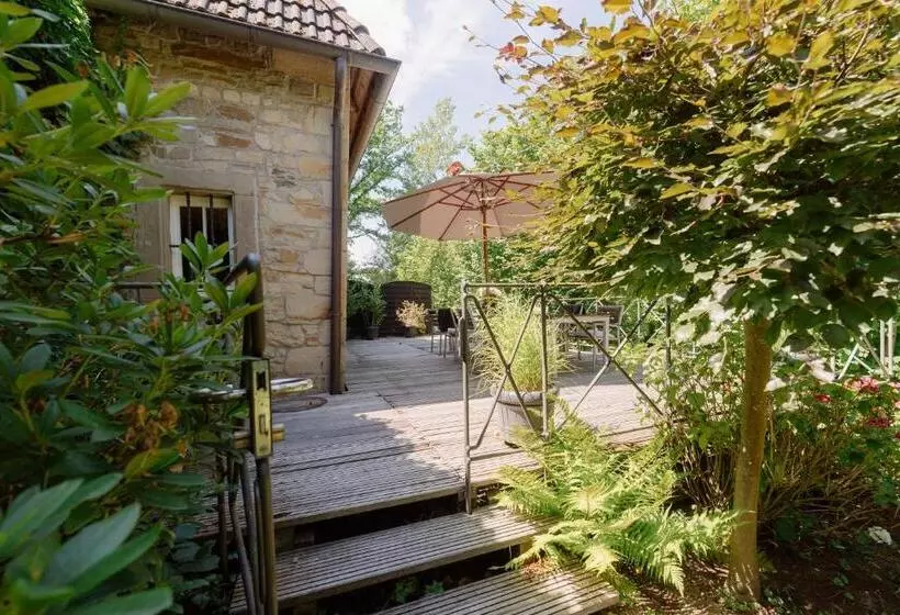 Villa 1 Makuuhuone, Schlosshotel Hugenpoet