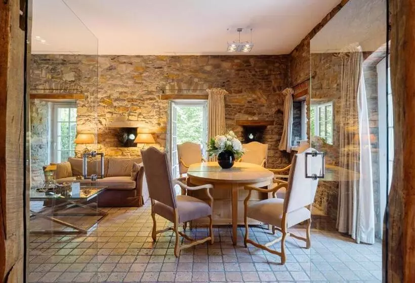 Villa 1 Makuuhuone, Schlosshotel Hugenpoet