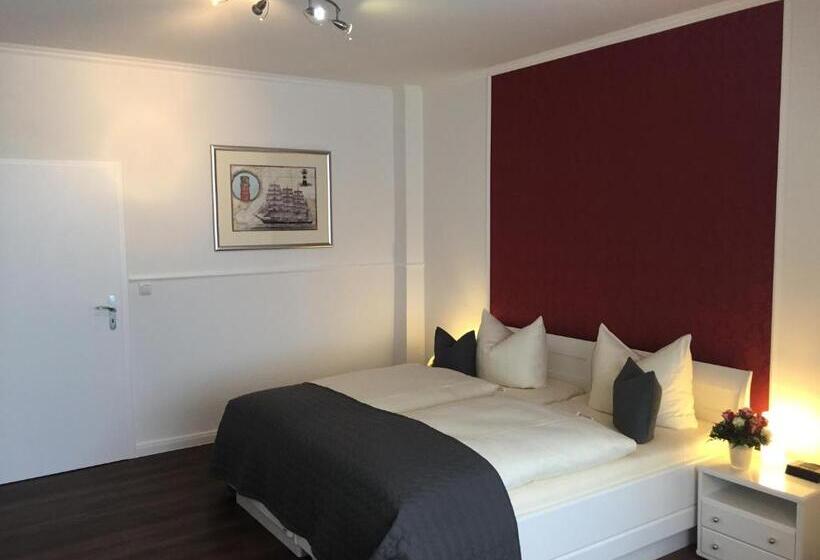 スタンダードトリプルルーム, Sonnenklause