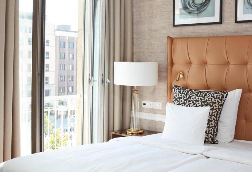 Номер Deluxe, Steigenberger Icon Parkhotel Düsseldorf