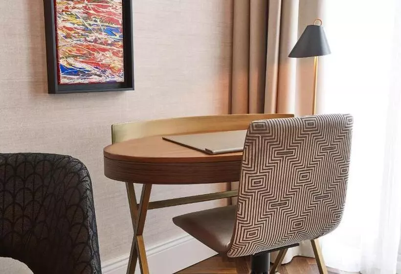 اتاق لوکس, Steigenberger Icon Parkhotel Düsseldorf