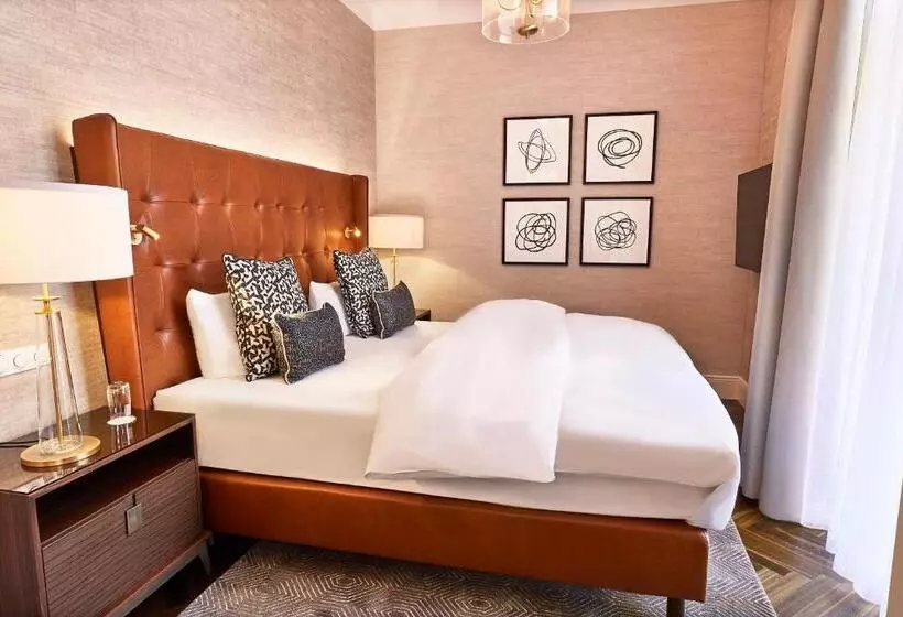 سوییت جونیور, Steigenberger Icon Parkhotel Düsseldorf