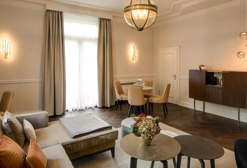 Люкс Повышенной Комфортности, Steigenberger Icon Parkhotel Düsseldorf