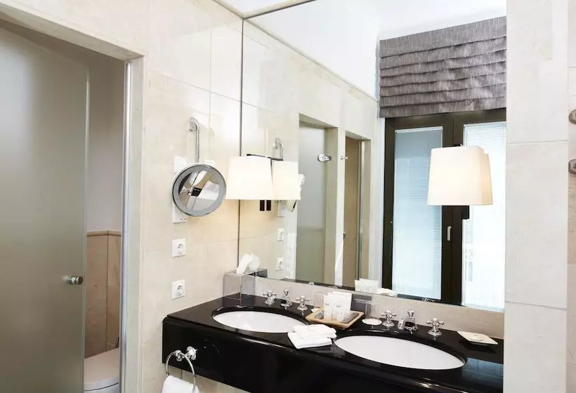 اتاق لوکس, Steigenberger Icon Parkhotel Düsseldorf