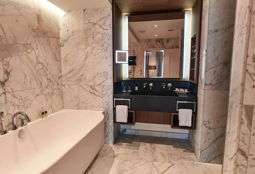 سوئیت پرزیدنت, Steigenberger Icon Parkhotel Düsseldorf