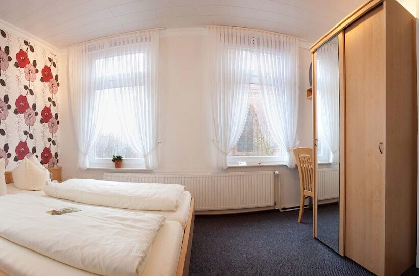 غرفة قياسية, Zur Linde