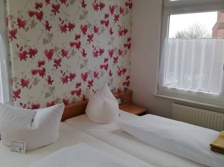 غرفة قياسية, Zur Linde