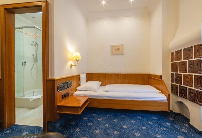 اتاق استاندارد یک نفره, Aaaa Hotelwelt Kübler