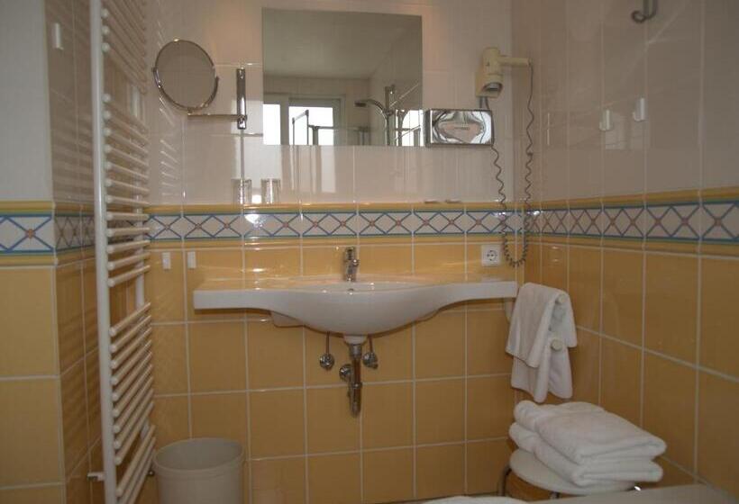 スタンダードルーム, Alpenblick Garni