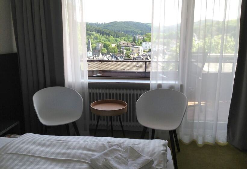 스탠다드 룸, Am Fang