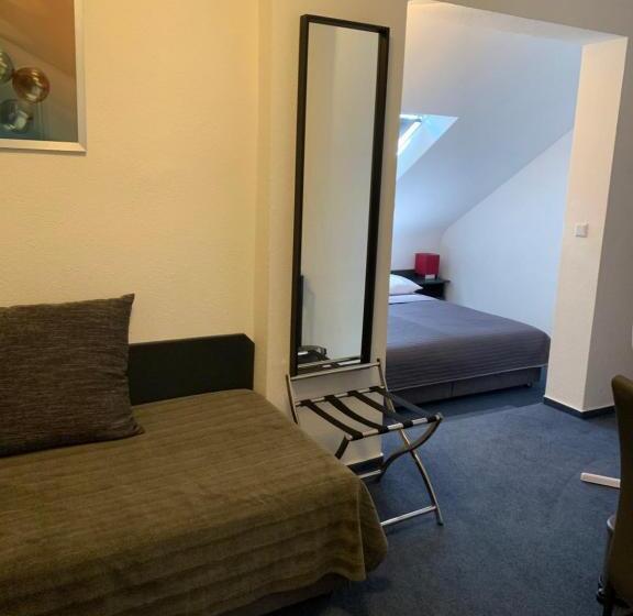 Номер Стандарт, Mainzer Hof