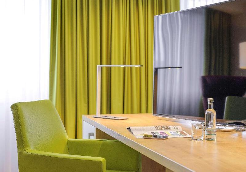 キングサイズベッドのスーペリアルーム, Mercure Hotel Saarbrücken City