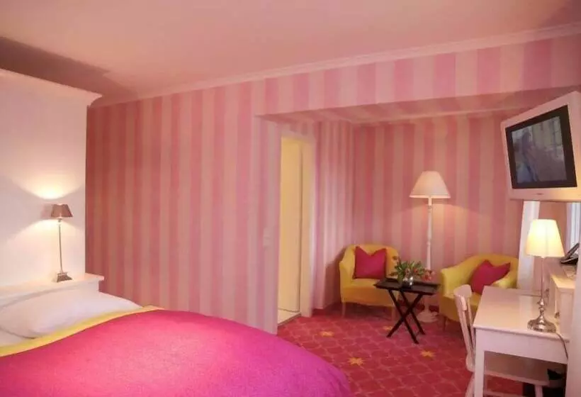 Comfort Yhden Hengen Huone, & Restaurant Sonne