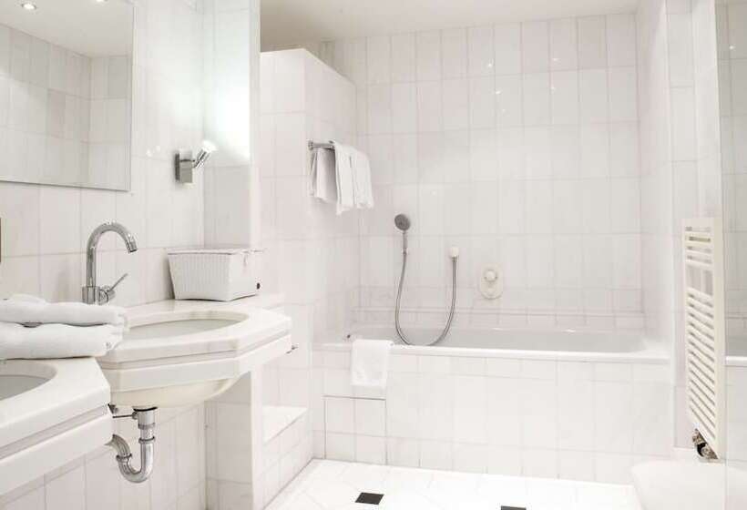 스위트, & Restaurant Sonne