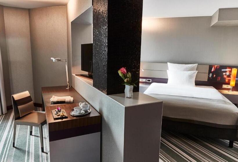 주니어 스위트, Steigenberger Airport Hotel Frankfurt