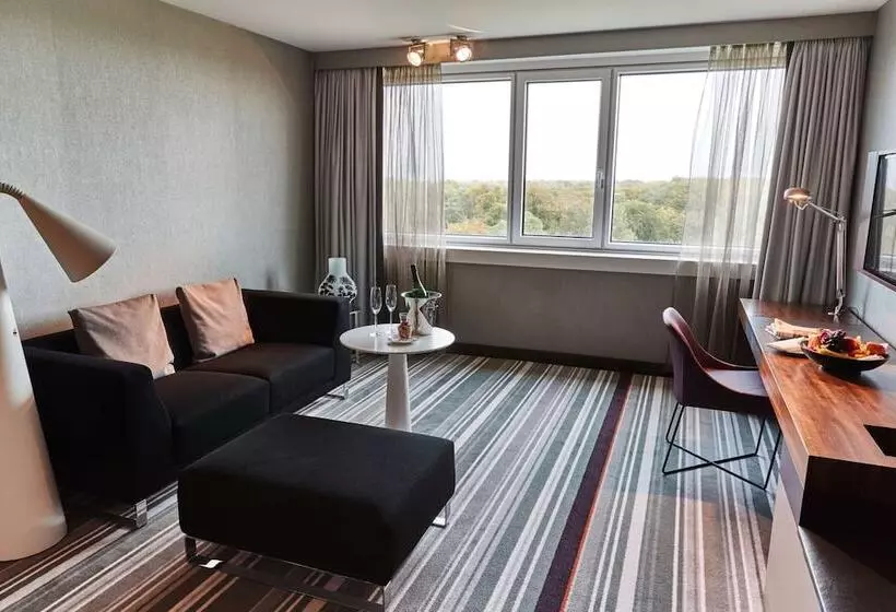 سوییت جونیور, Steigenberger Airport Hotel Frankfurt