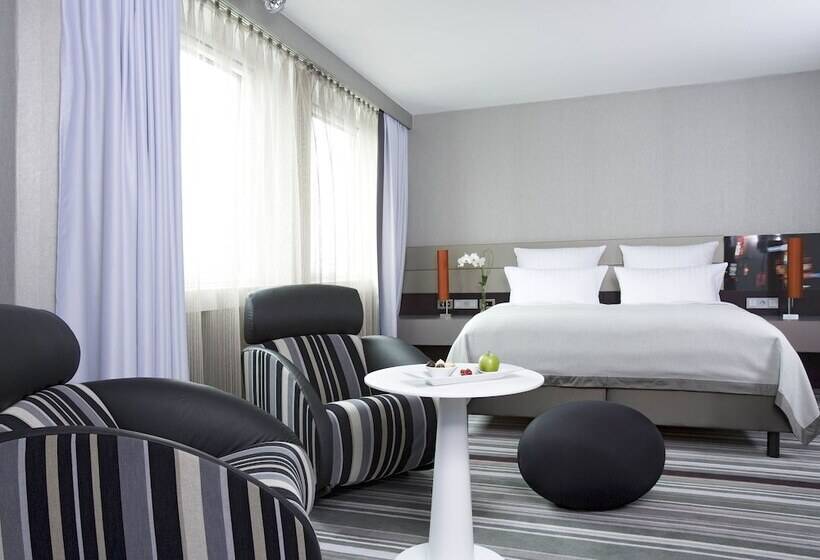 주니어 스위트, Steigenberger Airport Hotel Frankfurt