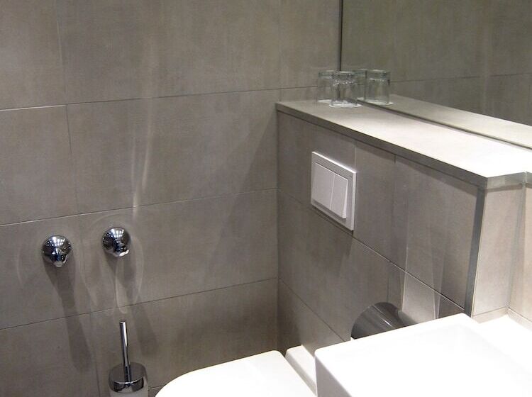 スタンダードシングルルーム, Zentrum