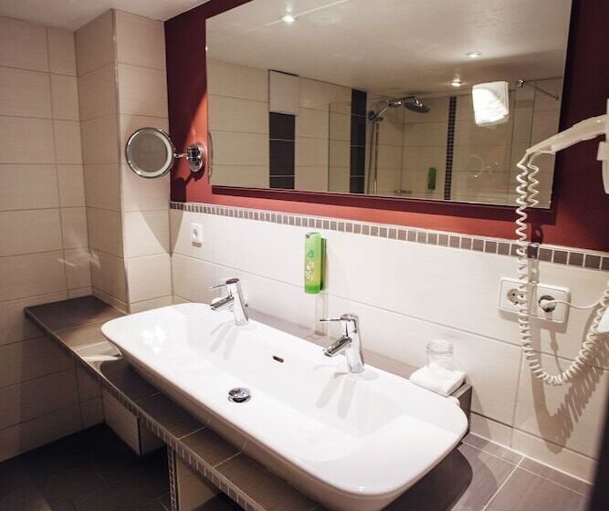 バルコニー付きスタンダードルーム, Adler Barental