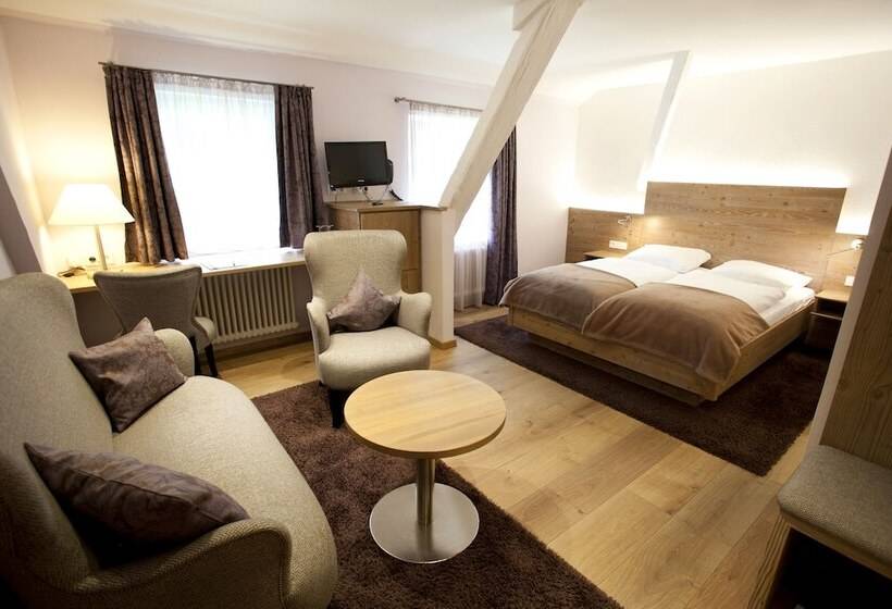 スタンダードルーム, Adler Barental