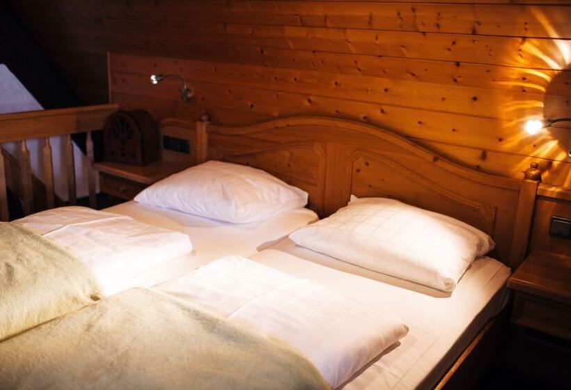 ファミリールーム, Adler Barental