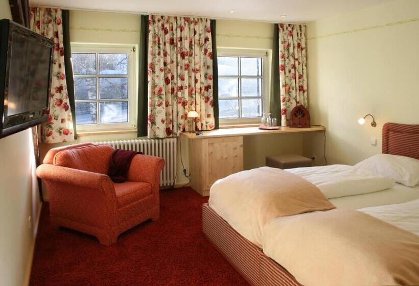 スタンダードルーム, Adler Barental