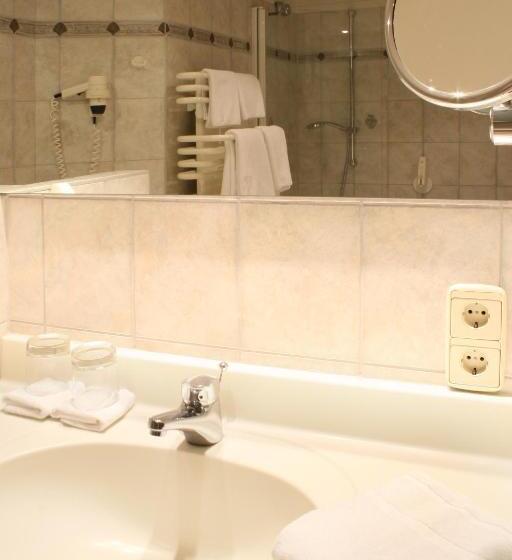 バルコニー付きスタンダードルーム, Adler Barental