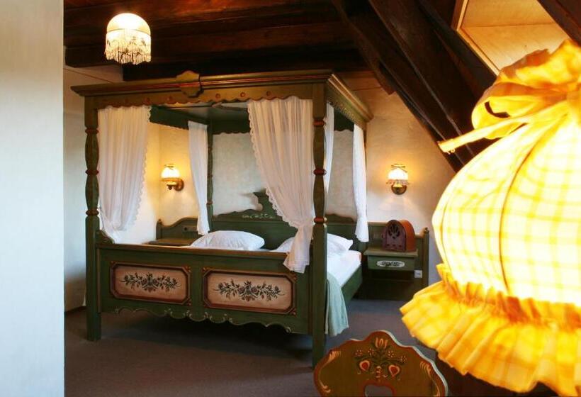 ファミリールーム, Adler Barental