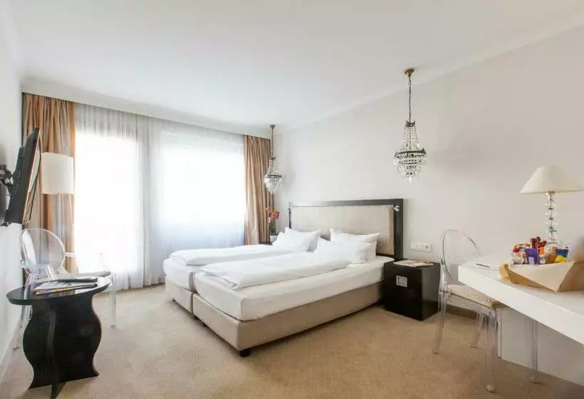 Superior Værelse, An Der Oper
