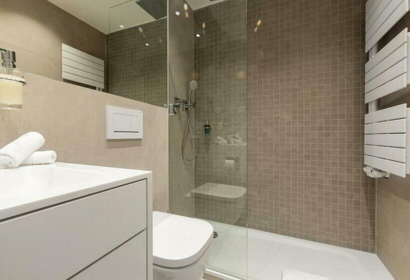 اتاق سوپریور, An Der Oper