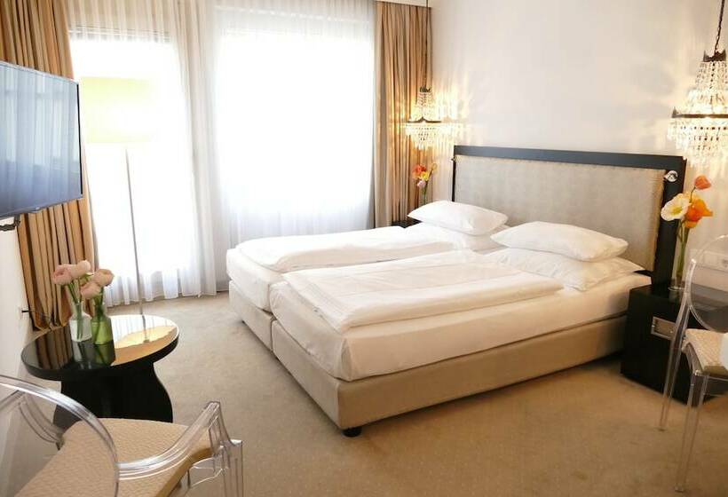 اتاق سوپریور, An Der Oper