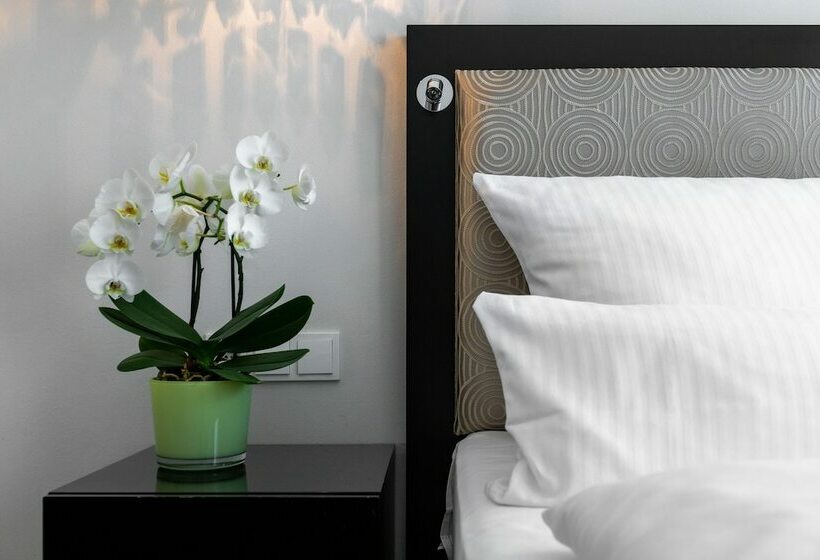 اتاق سوپریور, An Der Oper