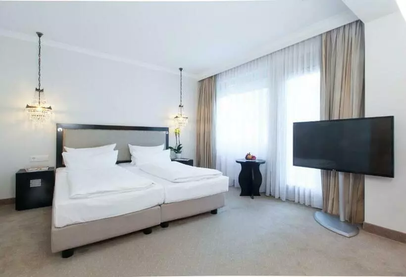 Junior Suite, An Der Oper
