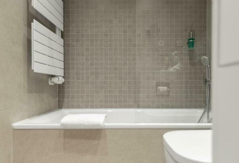 سوییت جونیور, An Der Oper