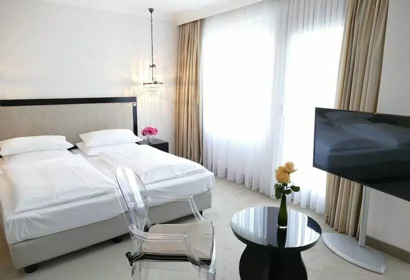 Junior Suite, An Der Oper