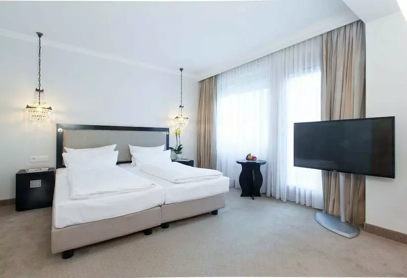 Junior Suite, An Der Oper