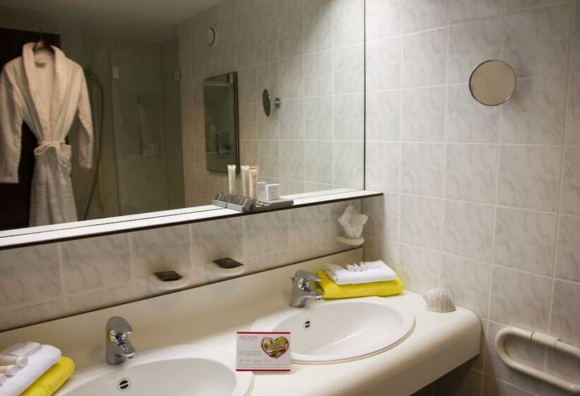 اتاق استاندارد, Exquisit