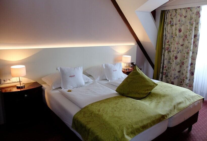 سوییت, Exquisit