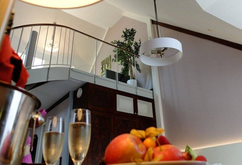 سوییت, Exquisit