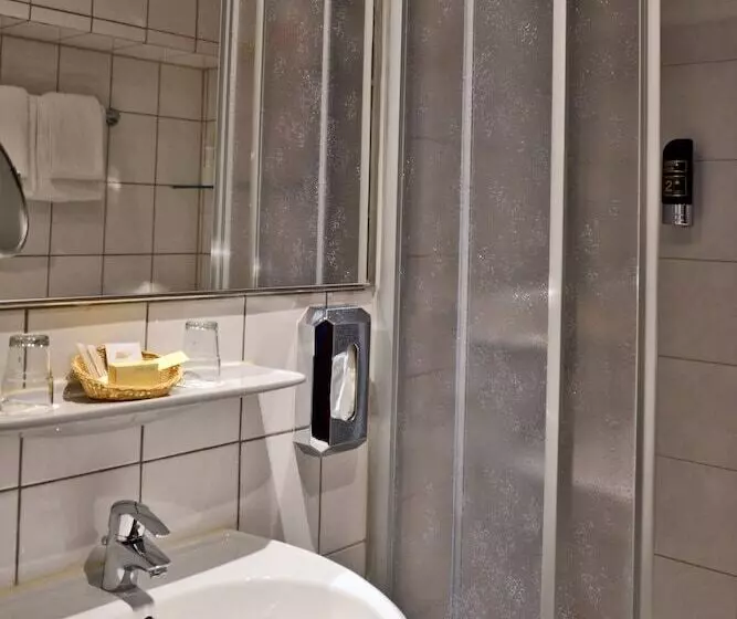 Habitació Triple Estàndard, Italia