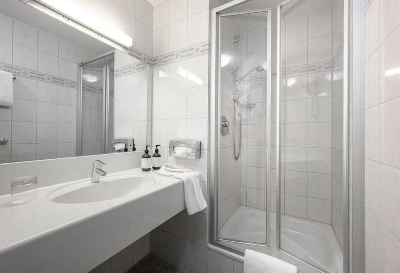 اتاق کلاسیک, Maier