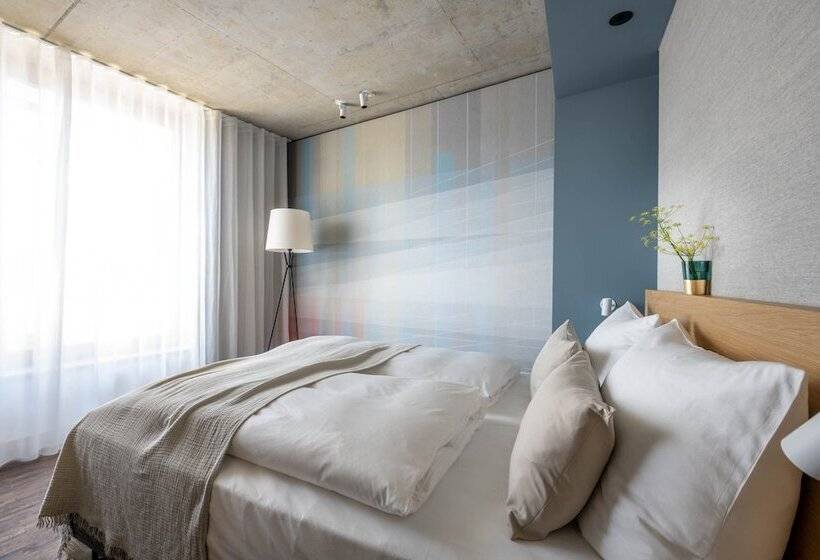 اتاق استاندارد, Maier