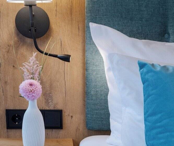 اتاق اکونومی, Obermaier